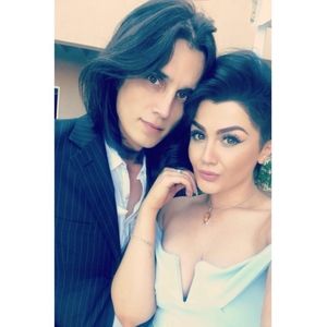 Meet your Posher, Paz